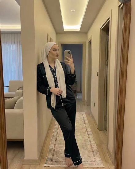 Escort İlay